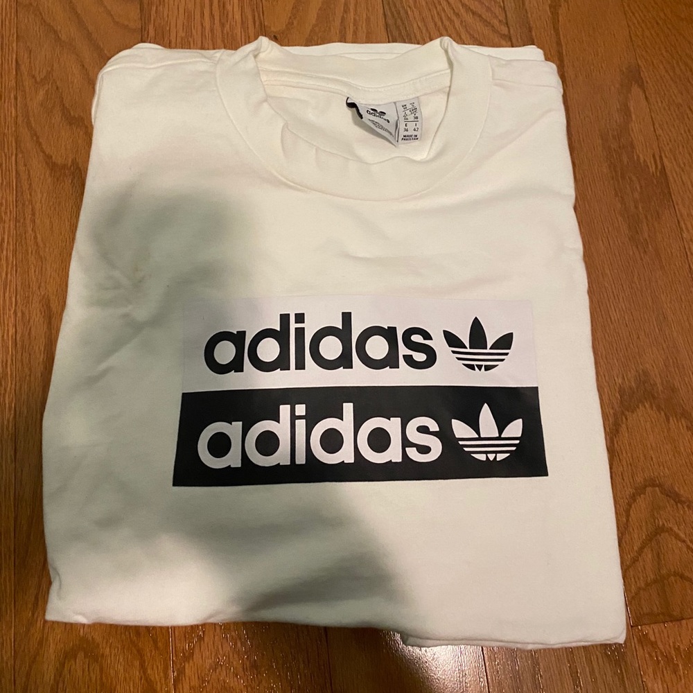 Adidas logo shirt !!!